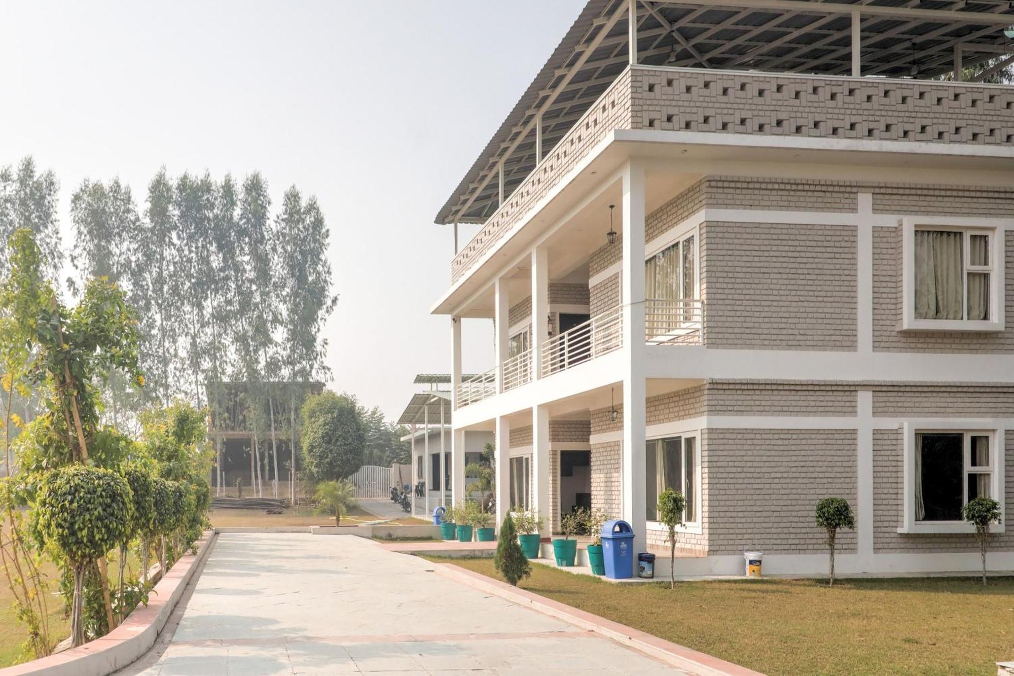 Townhouse Amaraa Farms Near Lulu Hypermarket Лакхнау Екстер'єр фото
